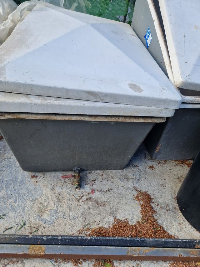 Depósitos de poliester