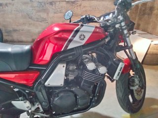 Yamaha  fazer 600 cafe racer fzs A2