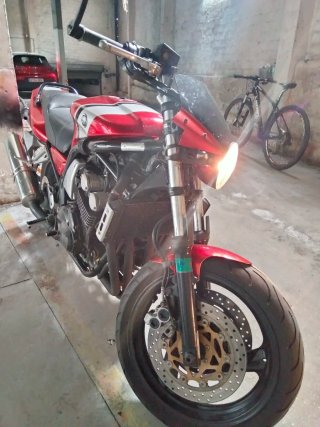 Yamaha  fazer 600 cafe racer fzs A2