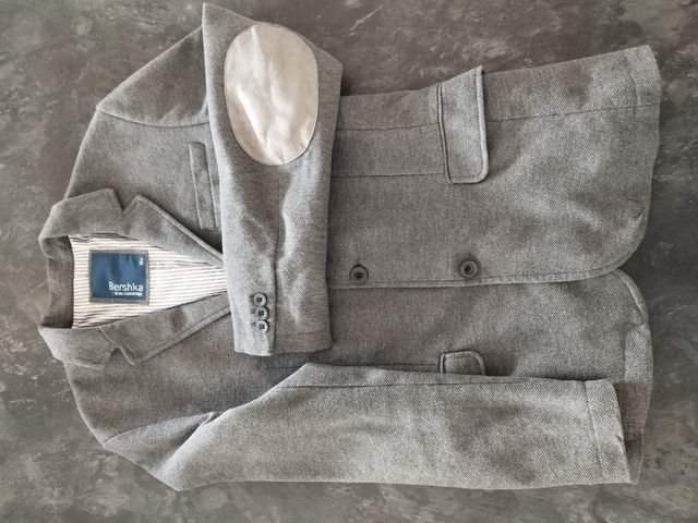 Abrigo, Marca Pull and Bear, Nuevo, M