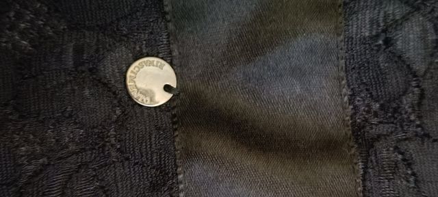 Maglioncino nero rinascimento