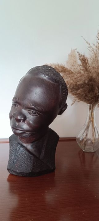 Figuras de madera de Ebano