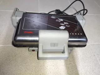 Grelhador de placas elétrico