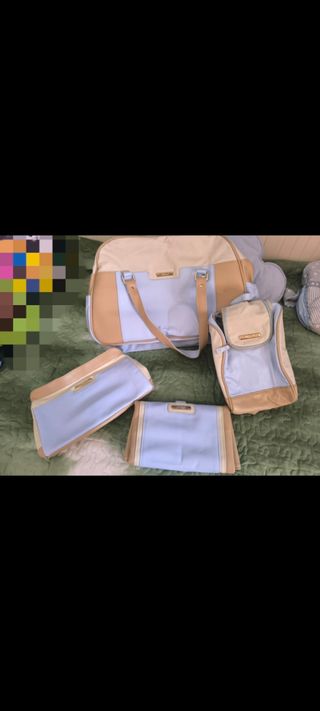 Conjunto bebe(bolso,cambiador,neveray b.aseo)