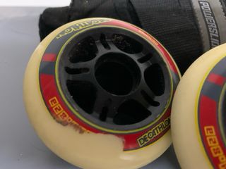 Patines en linea con ruedas de repuesto