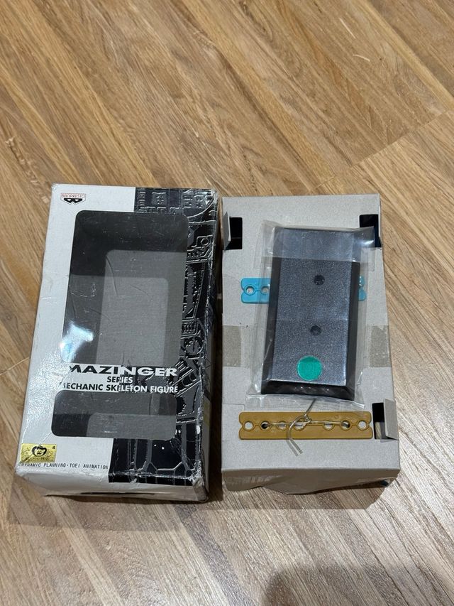 GRENDIZER GOLDRAKE GOLDORAK