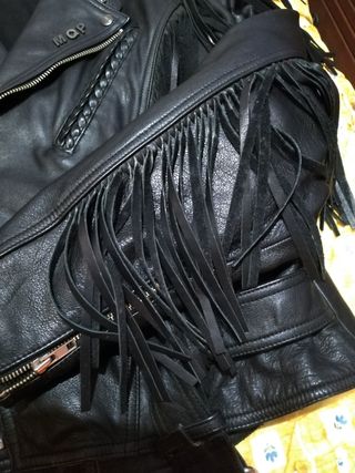 Chaqueta moto cuero flecos