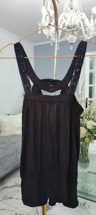 Top tirantes negro brillante con lenteju