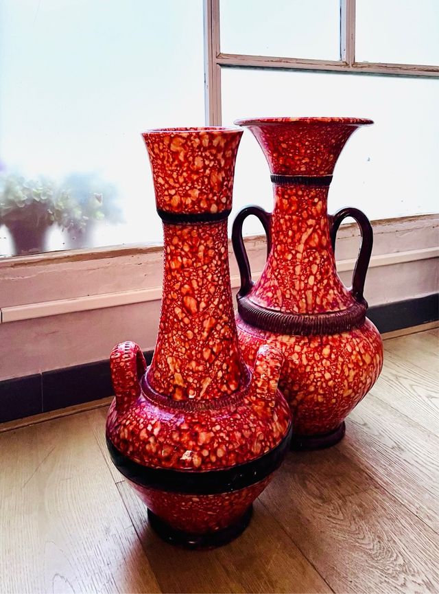 Coppia di vasi decorativi da terra anni '70