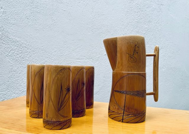 Set tazza e caraffa in bambù anni '80