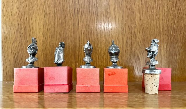 5 tappi per le orecchie decorativi per elmetti da combattimento medievali