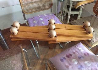 Appendiabiti estendibilein legno con pomelli