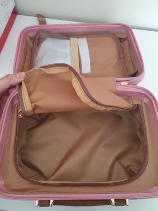 Maletín con pinceles para poner maquilla