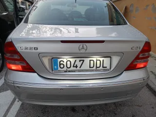 Mercedes-Benz Clase C 2003