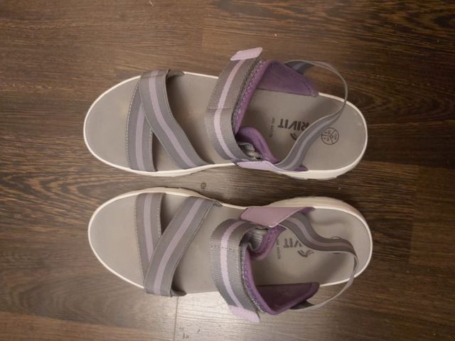 Sandalias deportivas