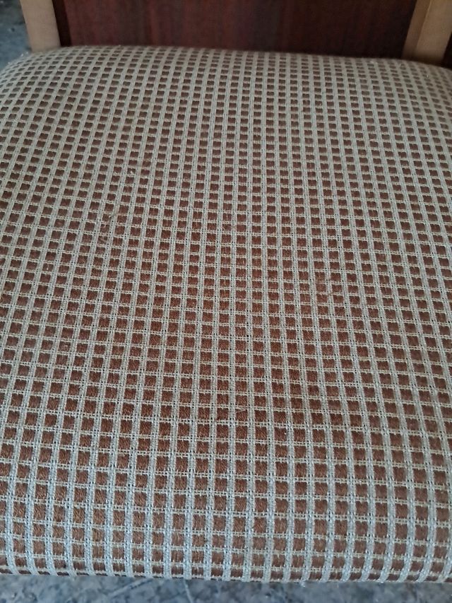 Mesa auxiliar antigua