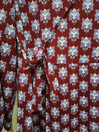 Vestido nuevo de flores, Lefties