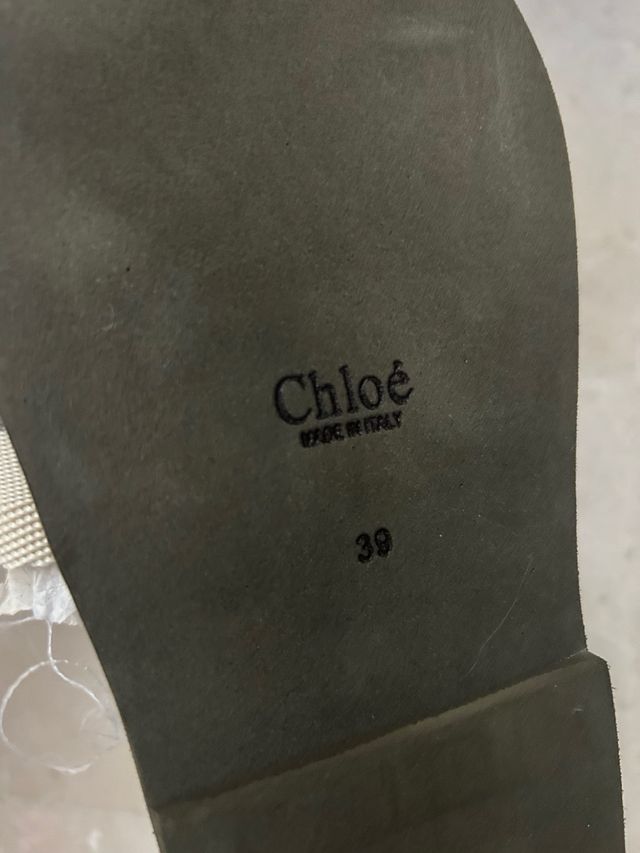 Sandalia plana Chloe