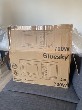 Microondas marca Bluesky