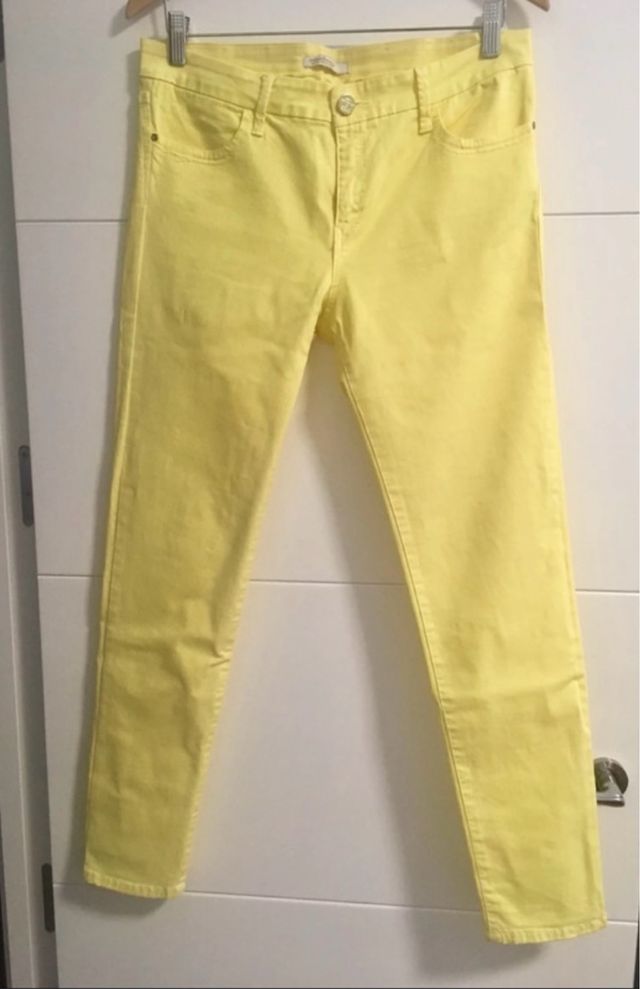 Pantalon Stradivarius Amarillo 42