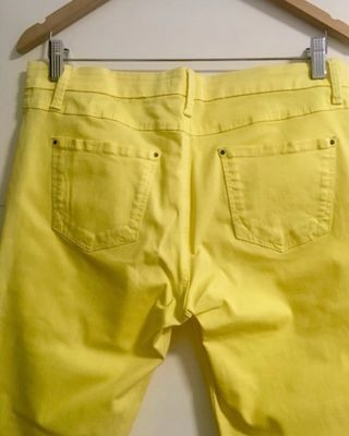 Pantalon Stradivarius Amarillo 42