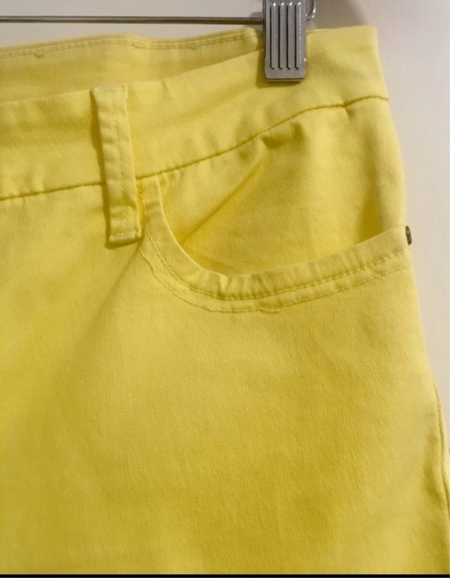Pantalon Stradivarius Amarillo 42