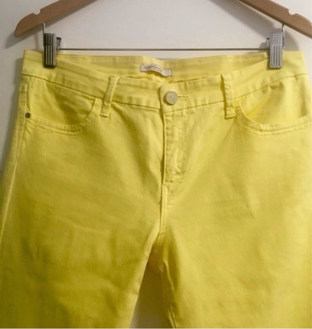 Pantalon Stradivarius Amarillo 42