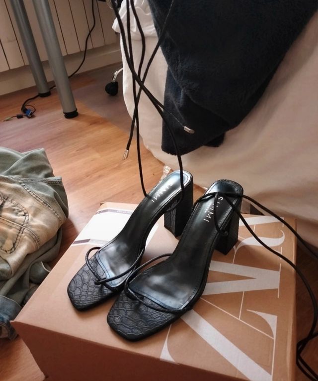 Sandalia Tacón Sandalia Piel Atada Zara Tacón Medio Sandalias