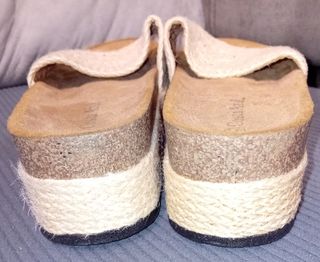 Sandalias de verano nuevas a estrenar