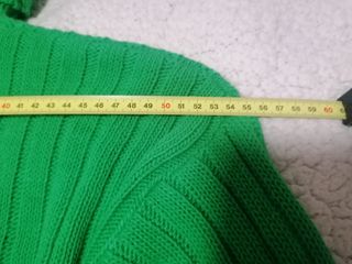 Jersey verde loro cuello alto talla M