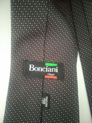 Corbata.