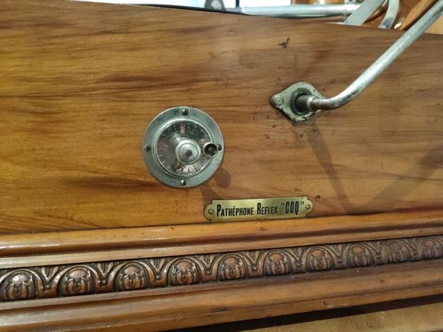 Gramófono antiguo Pathé