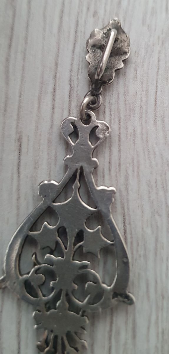 Colgante antiguo de plata