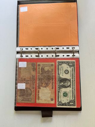 Álbum casero con 43 billetes y 27 hojas
