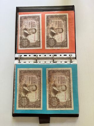 Álbum casero con 43 billetes y 27 hojas