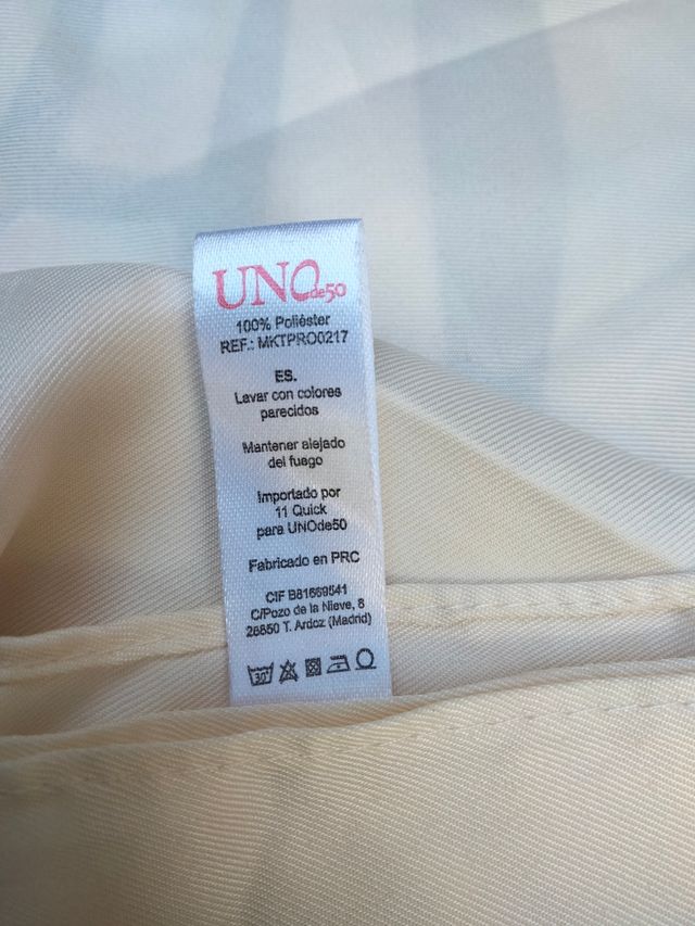 Pañuelo grande UNO de cincuenta