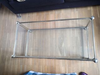 Mesa baja de salón.