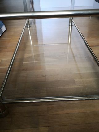 Mesa baja de salón.