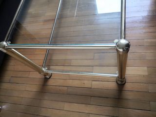 Mesa baja de salón.