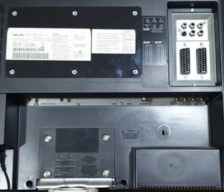 Tv philips 32 + mesa de ordenador