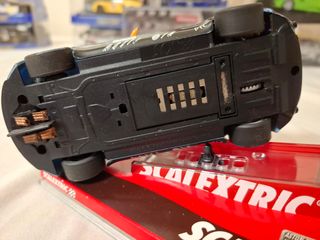 Aston Martin V8 Vantage gt2 Gulf Scalextric