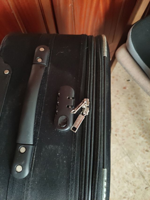 Maleta mediana 4 ruedas