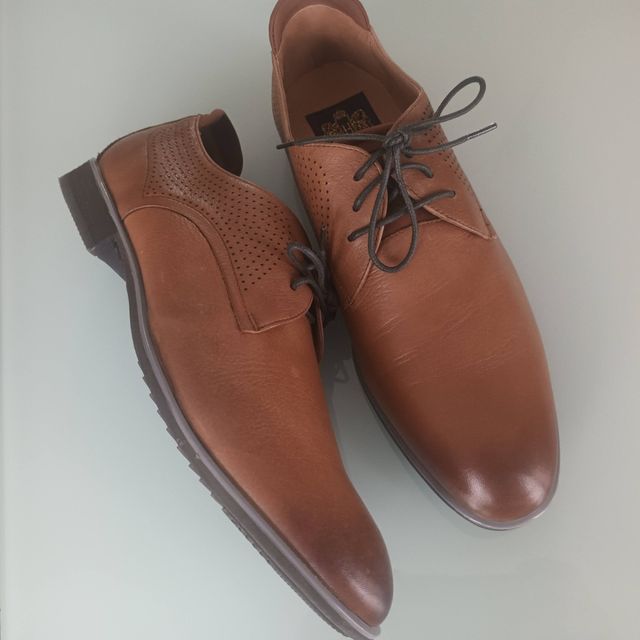 Hombre. HOBB'S Zapatos. 40