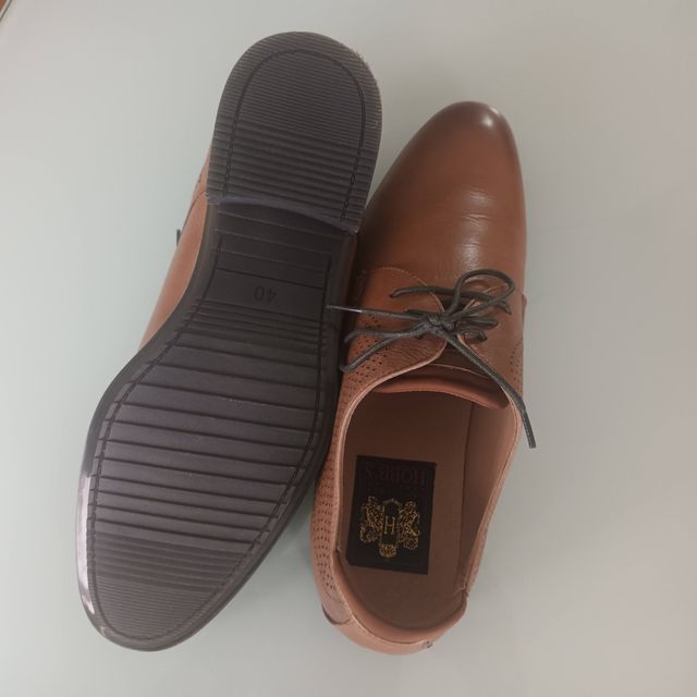 Hombre. HOBB'S Zapatos. 40
