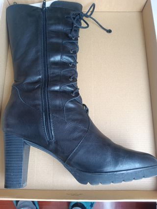 Botines de piel
