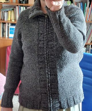 Chaqueta hombre lana XL. Abriga mucho.
