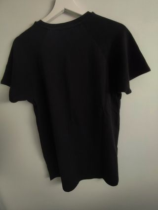 Camiseta negra
