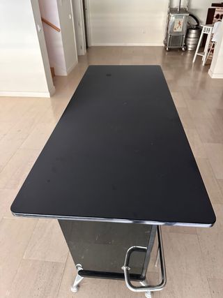 Barra bar piel negra