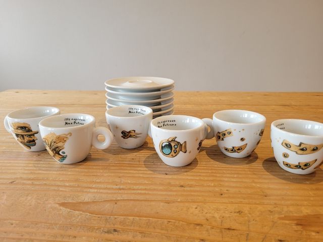 Tazzine caffè Illy disegnate da Max Petrone