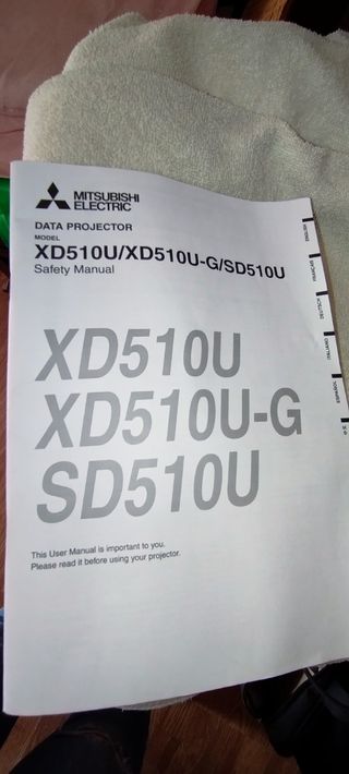 Proyector Mitsubishi
